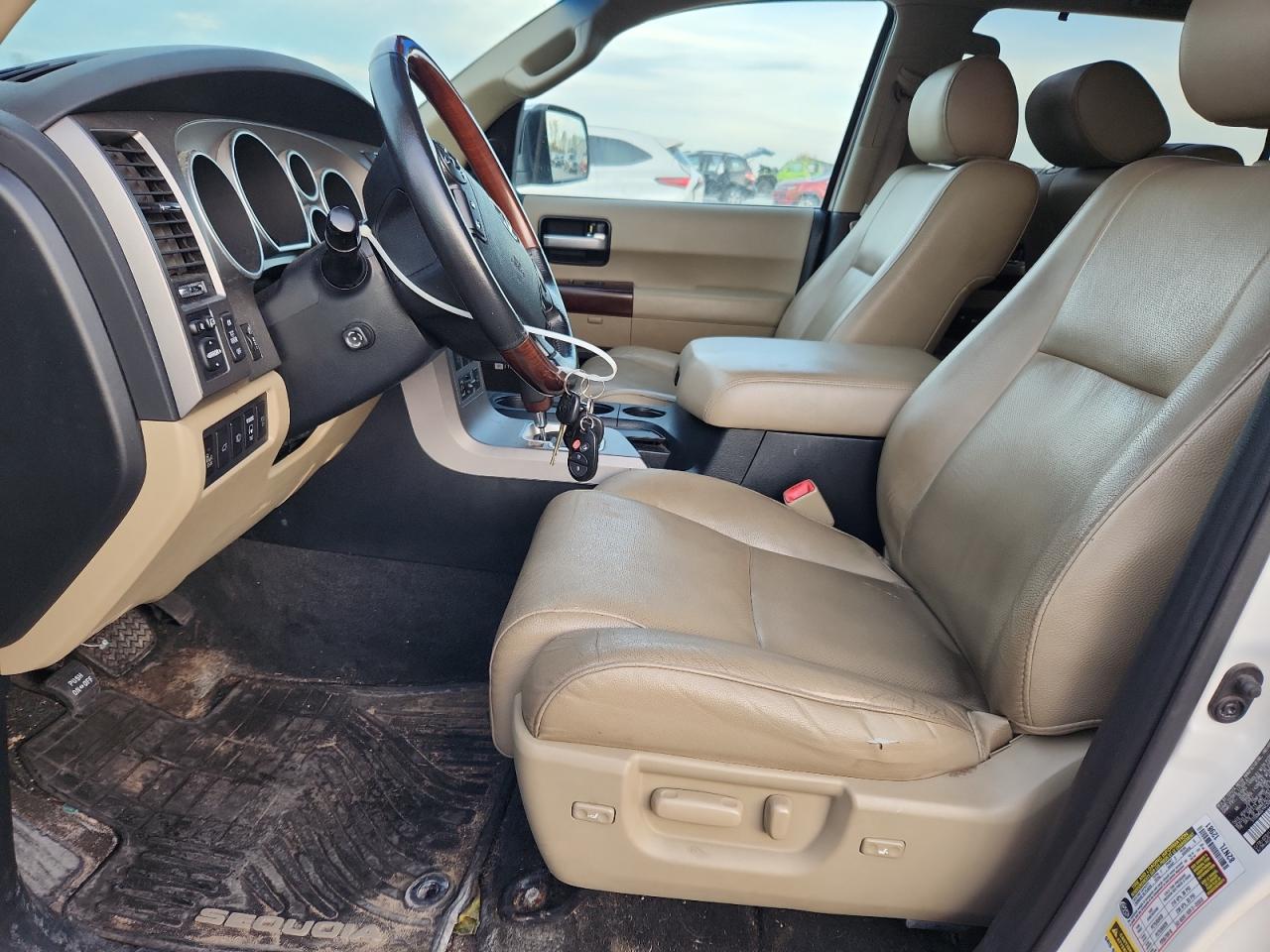 TOYOTA SEQUOIA PLATINUM