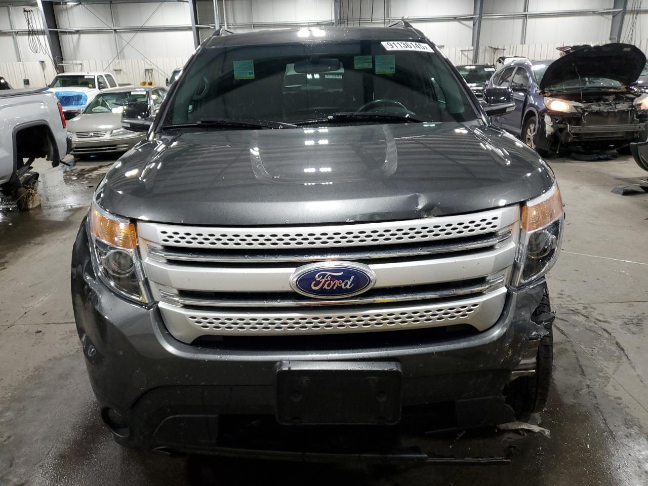 FORD EXPLORER XLT