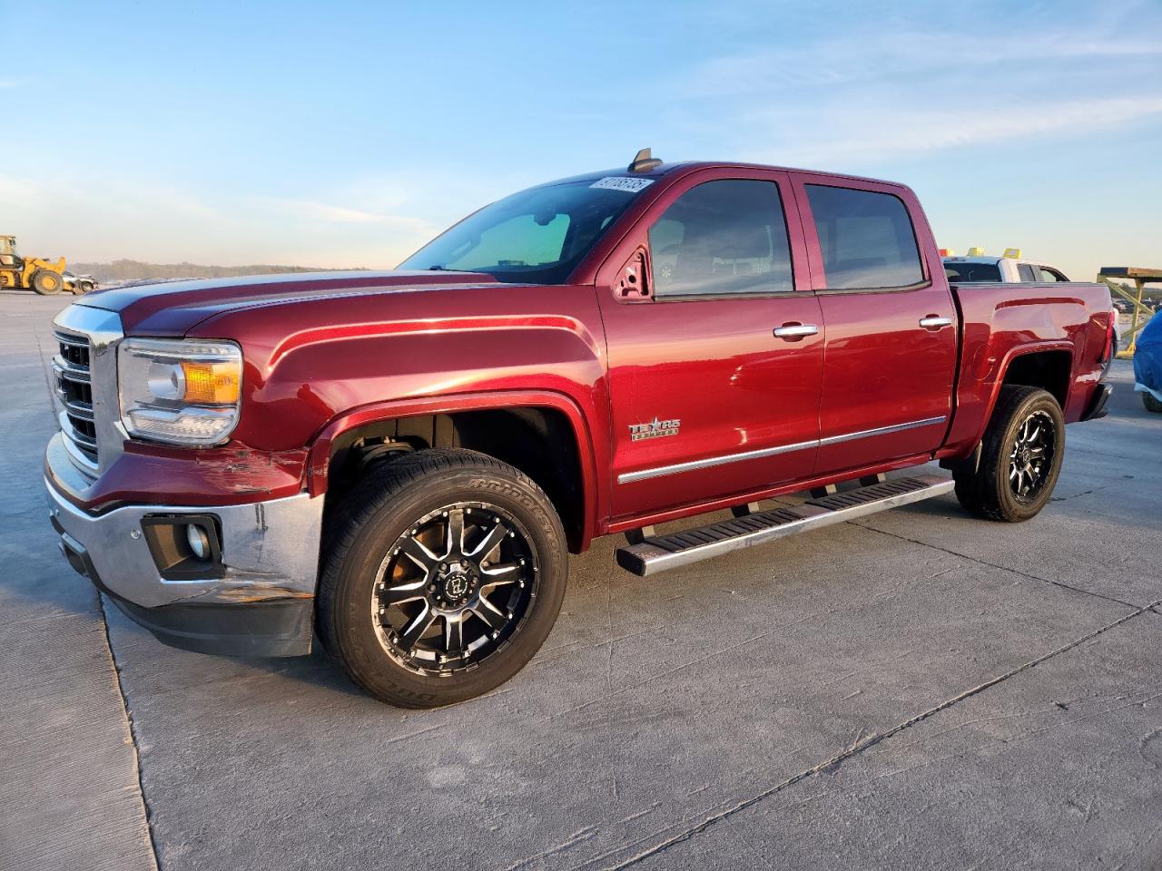 GMC SIERRA C1500 SLT