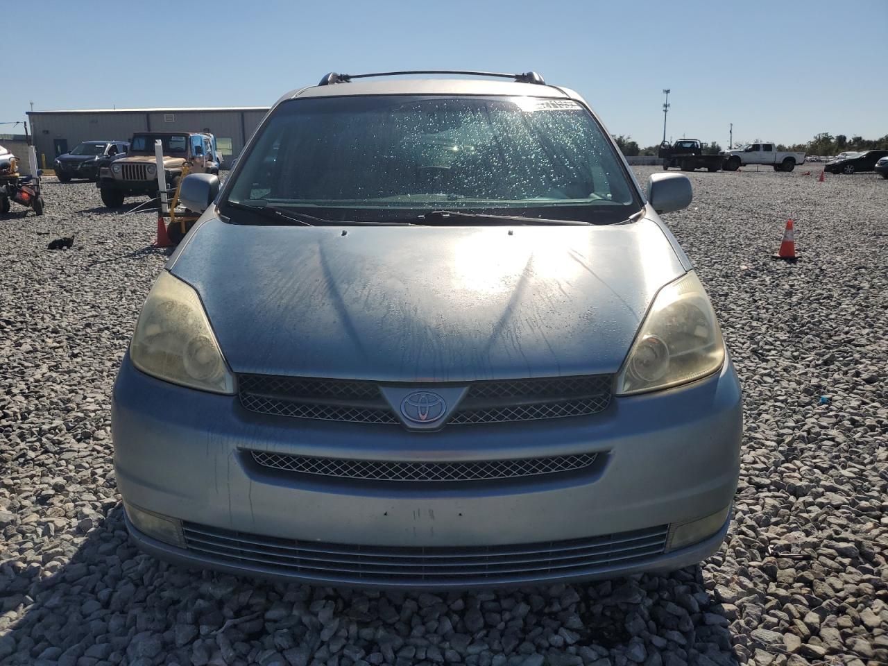 Lot #3315847153 2005 TOYOTA SIENNA XLE
