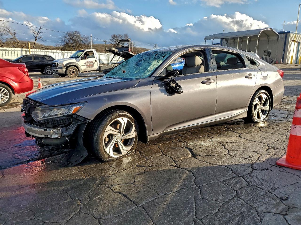 Lot #3302825888 2018 HONDA ACCORD EX