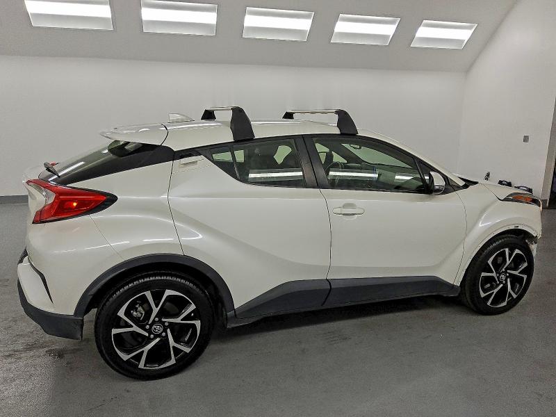 2019 TOYOTA C-HR XLE #3304530457