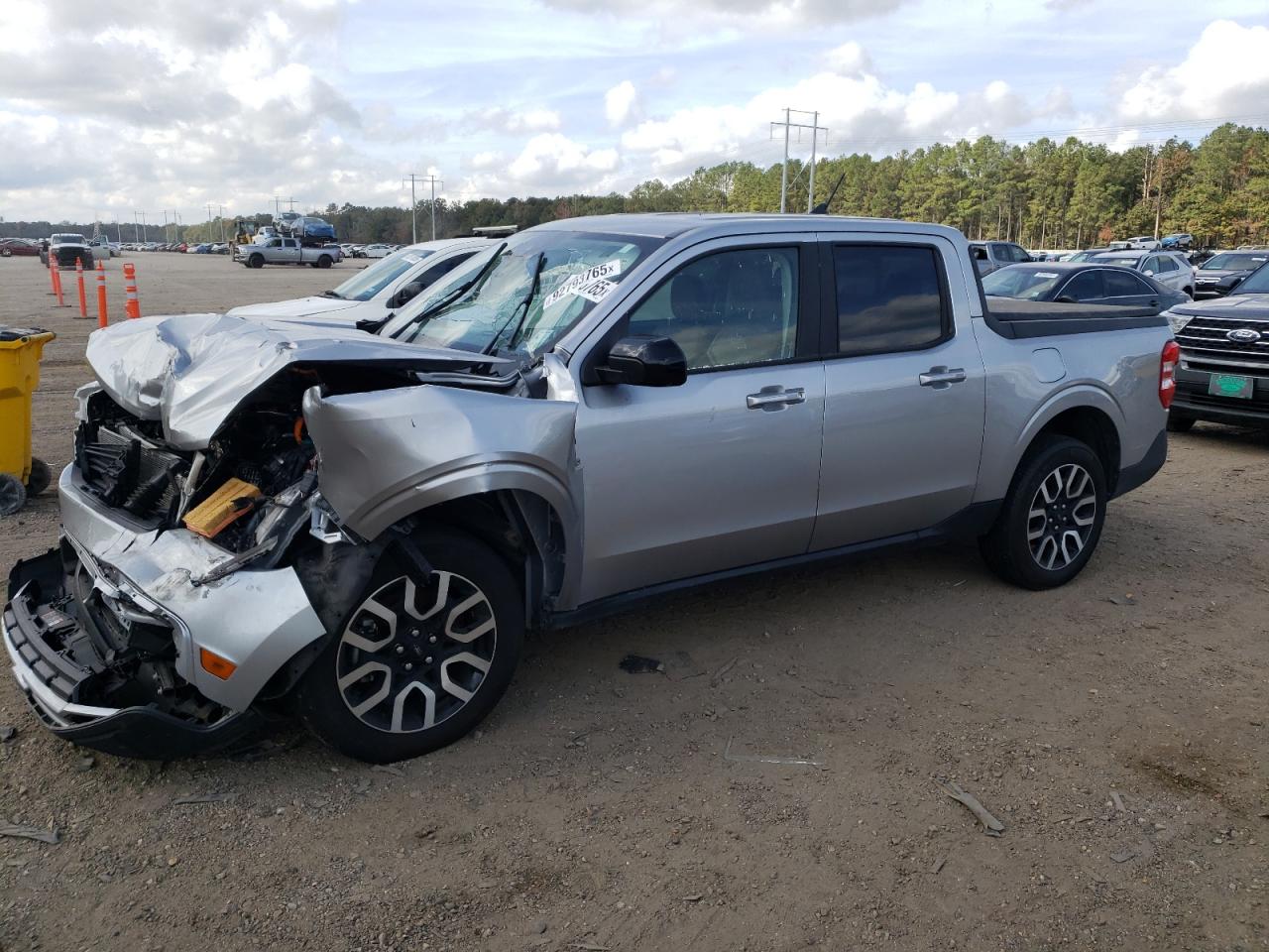 Lot #3298047146 2024 FORD MAVERICK L