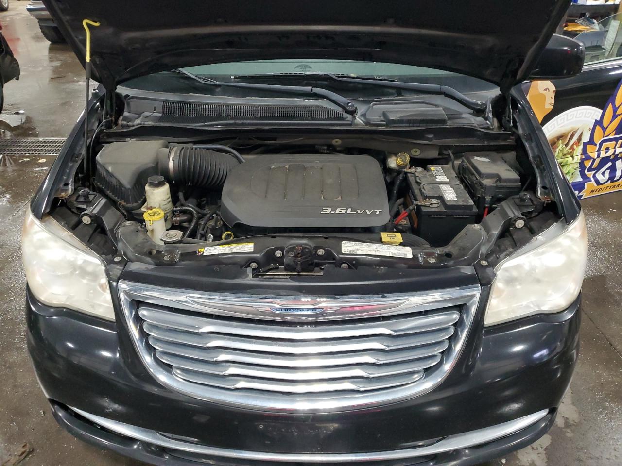 CHRYSLER TOWN & COUNTRY TOURING