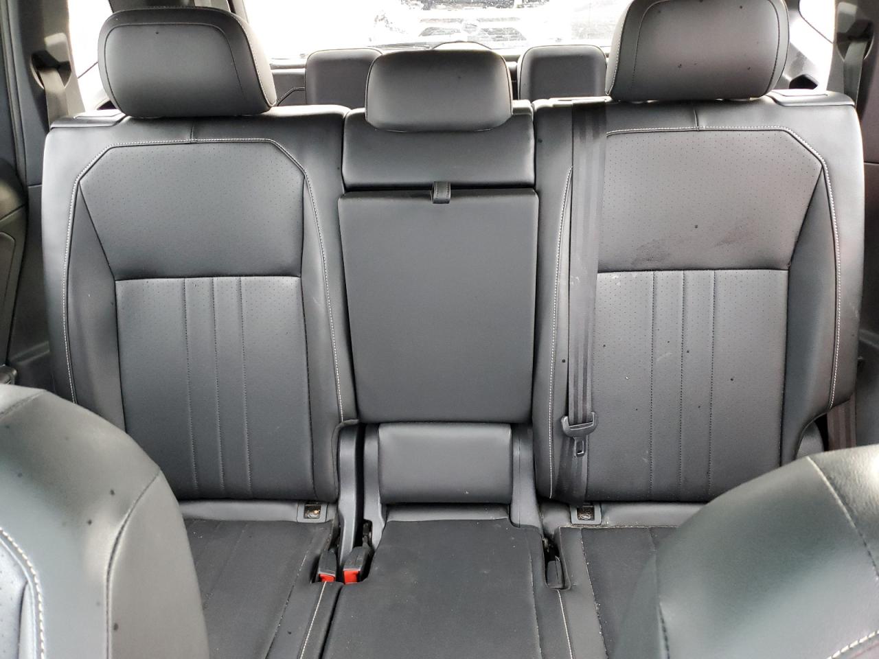 VOLKSWAGEN TIGUAN SE R-LINE BLACK