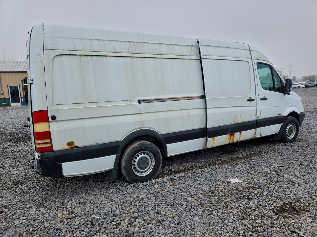 MERCEDES-BENZ SPRINTER 2500