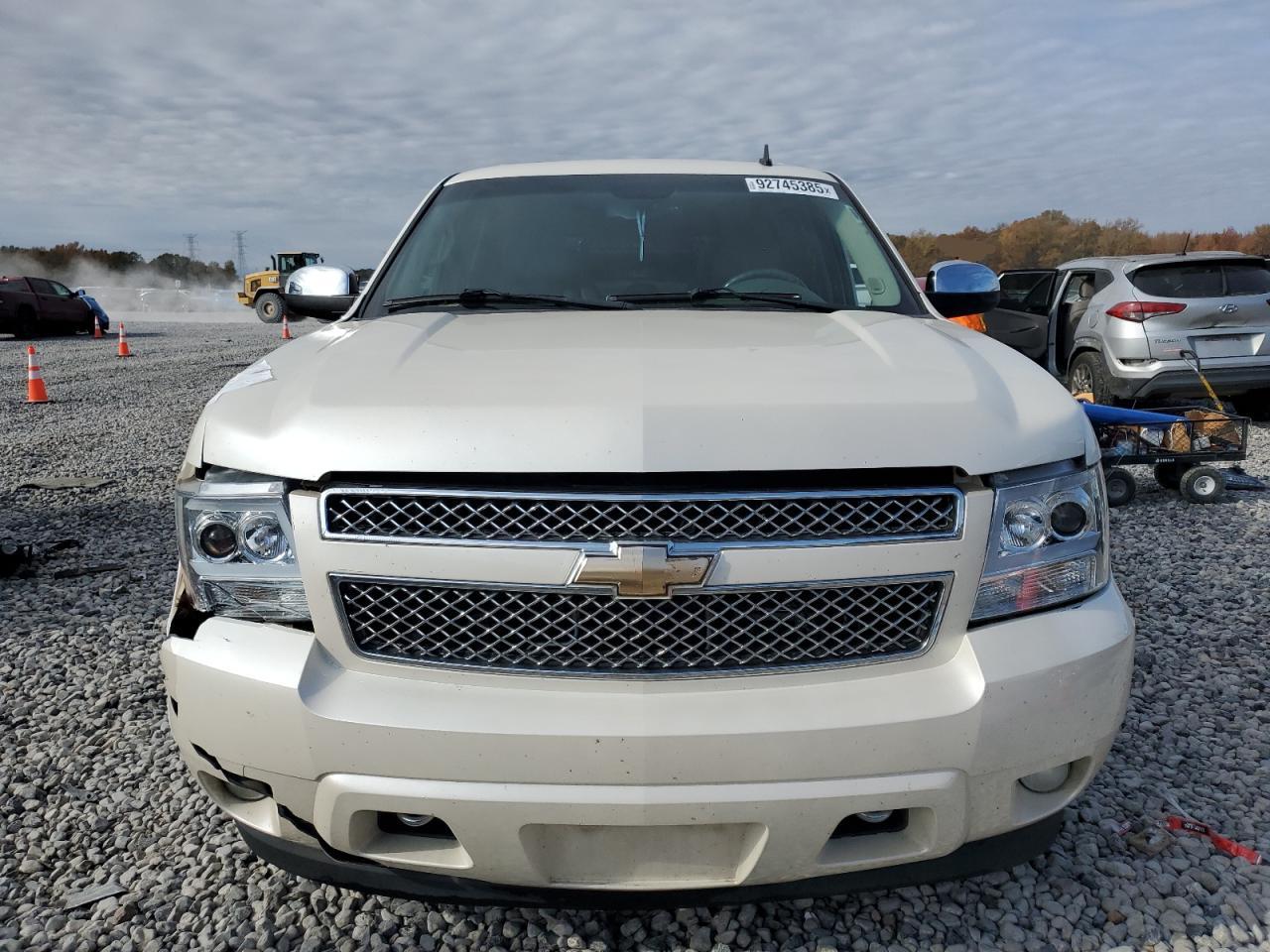 CHEVROLET TAHOE C1500 LTZ