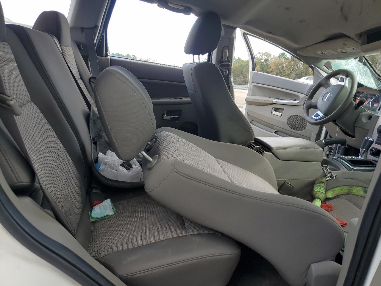 JEEP GRAND CHEROKEE LAREDO