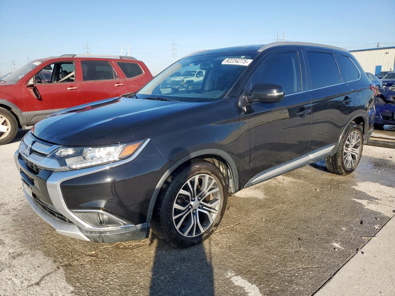 MITSUBISHI OUTLANDER SE