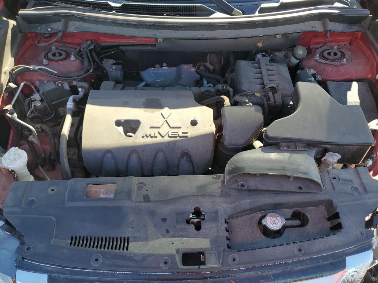 MITSUBISHI OUTLANDER SE