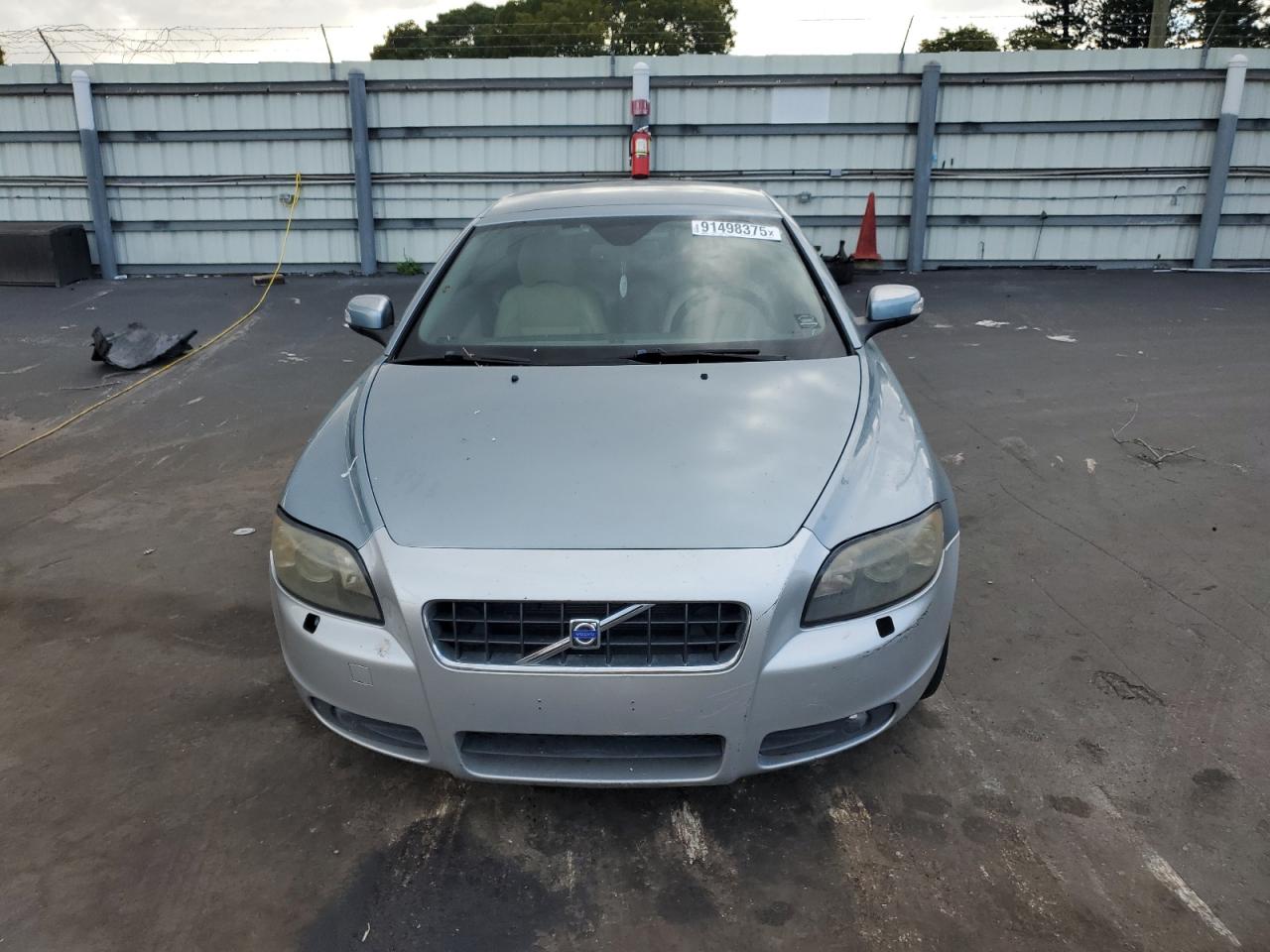 Lot #3302853906 2008 VOLVO C70 T5