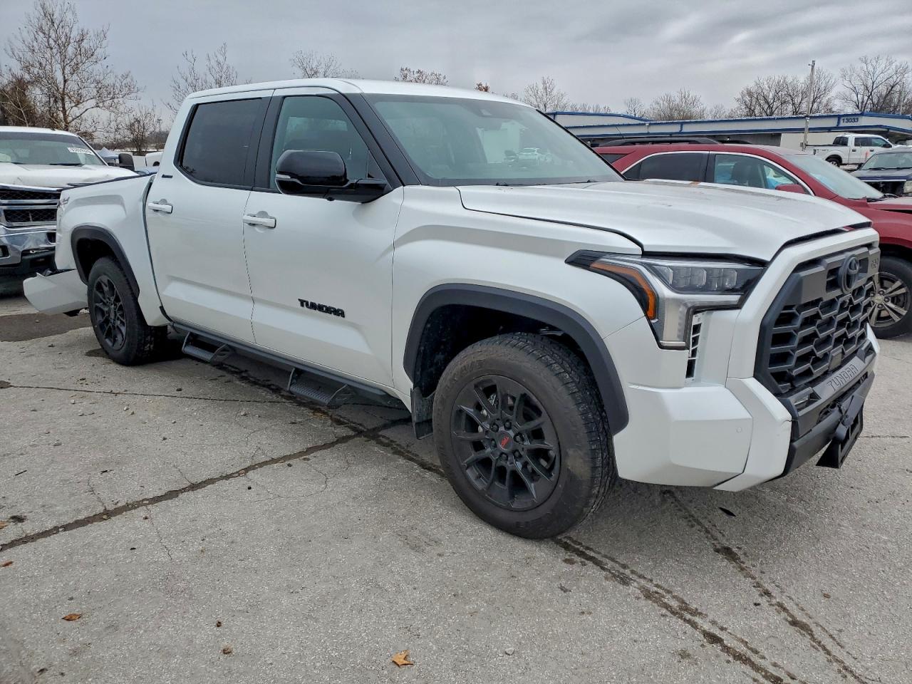 TOYOTA TUNDRA CREWMAX LIMITED