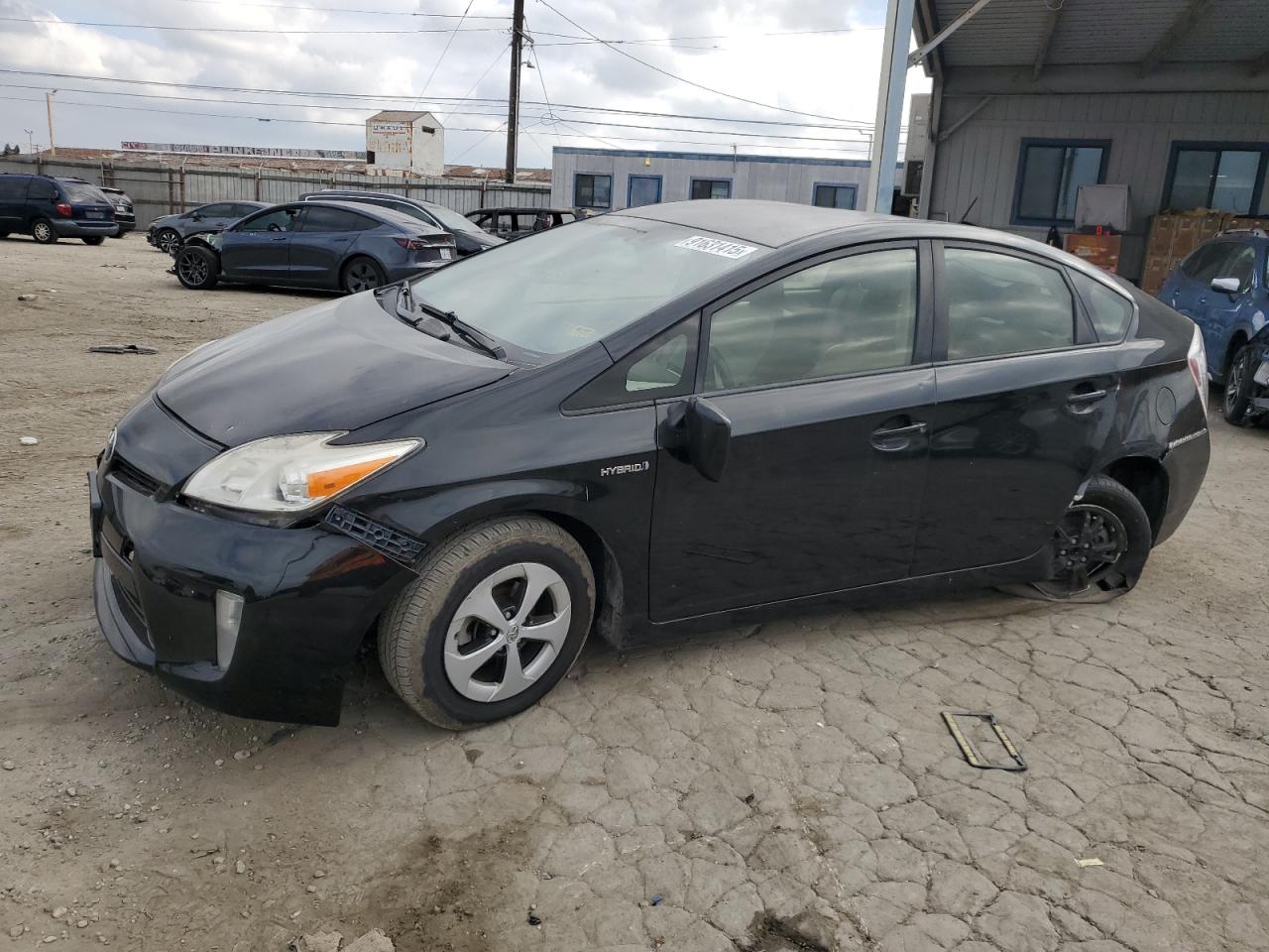 TOYOTA PRIUS
