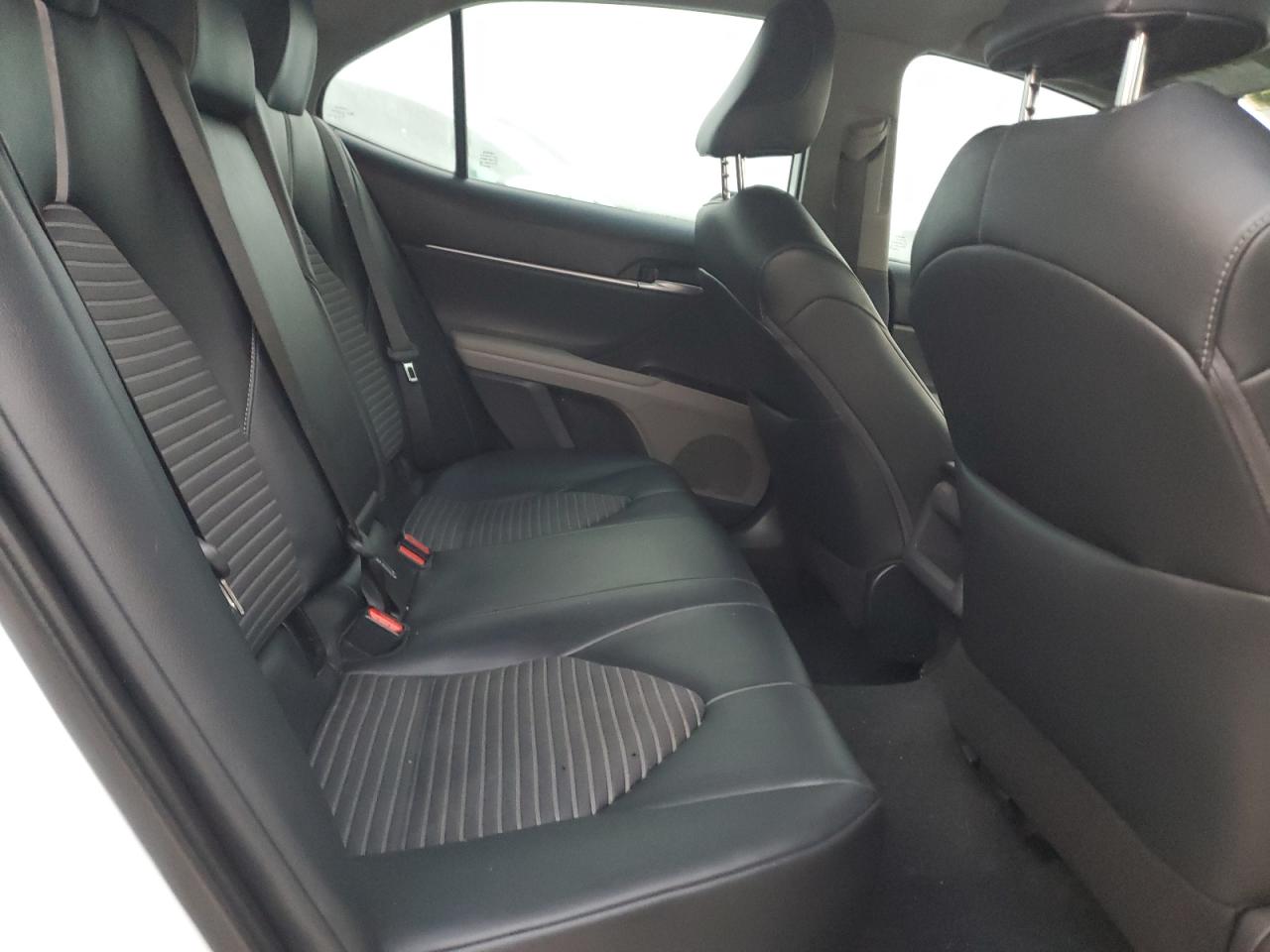 TOYOTA CAMRY SE NIGHT SHADE