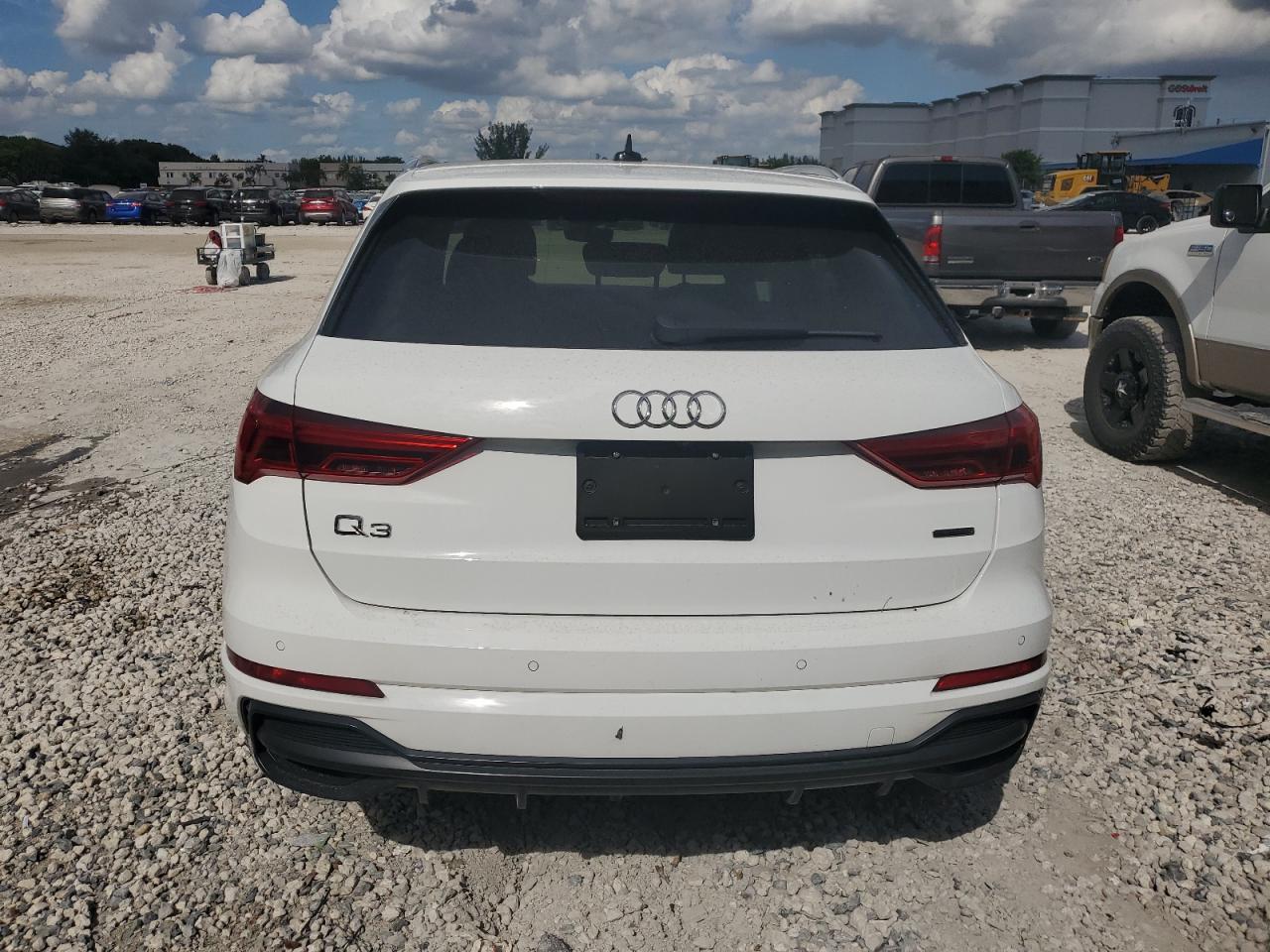 AUDI Q3 PREMIUM S LINE 45