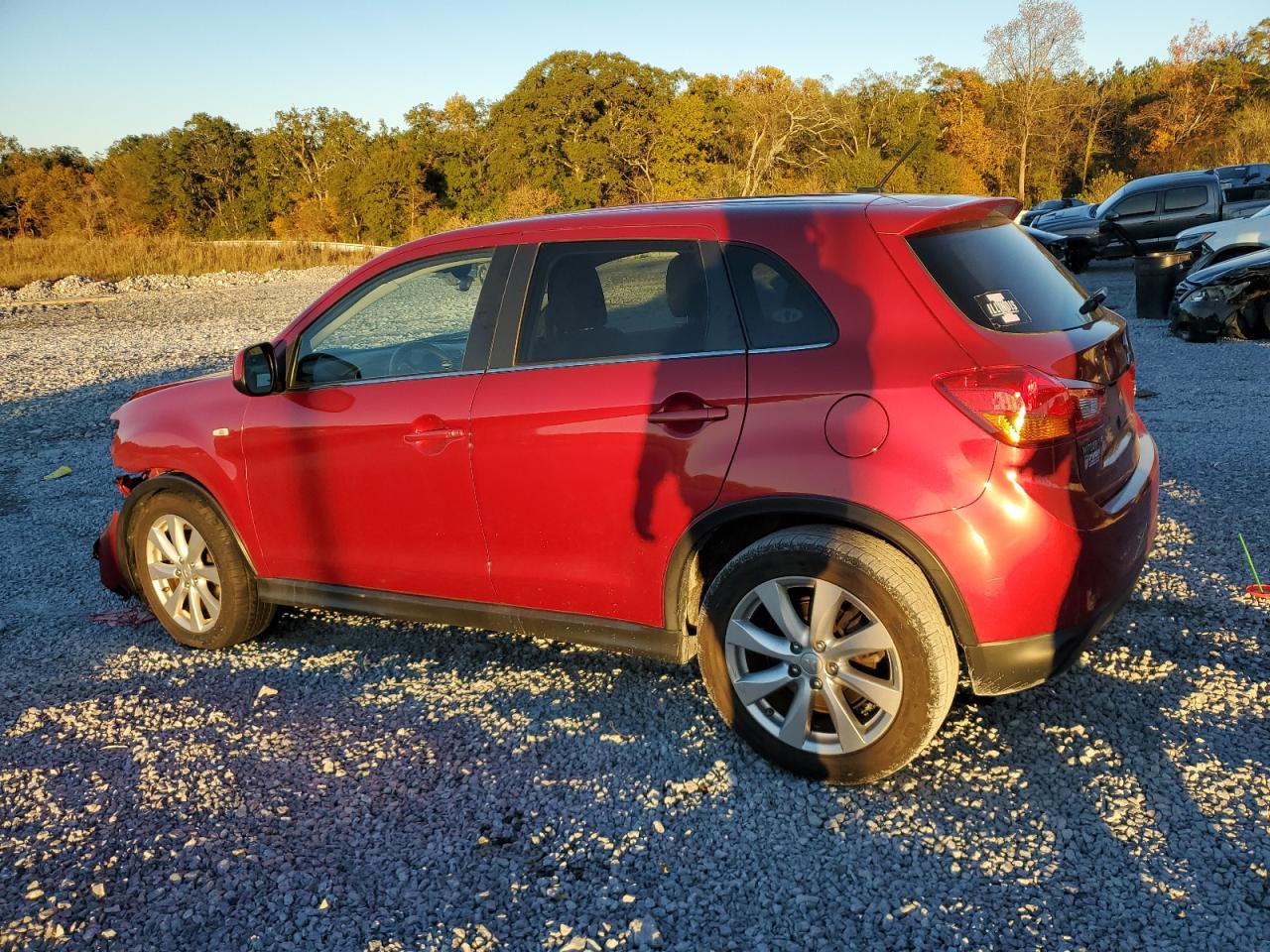 MITSUBISHI OUTLANDER SE
