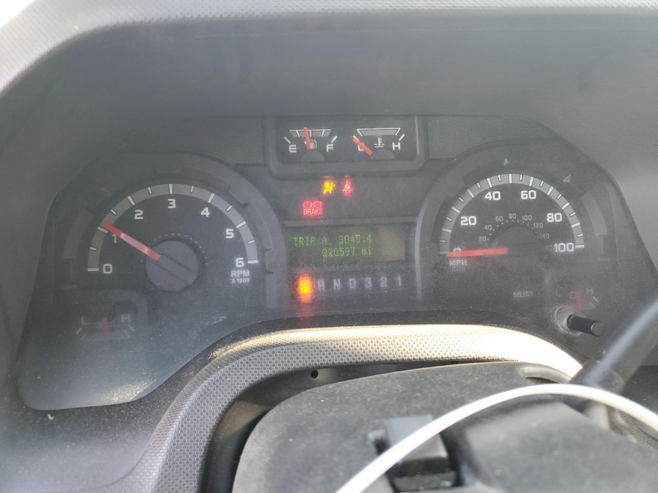 FORD ECONOLINE E450 SUPER DUTY CUTAWAY VAN