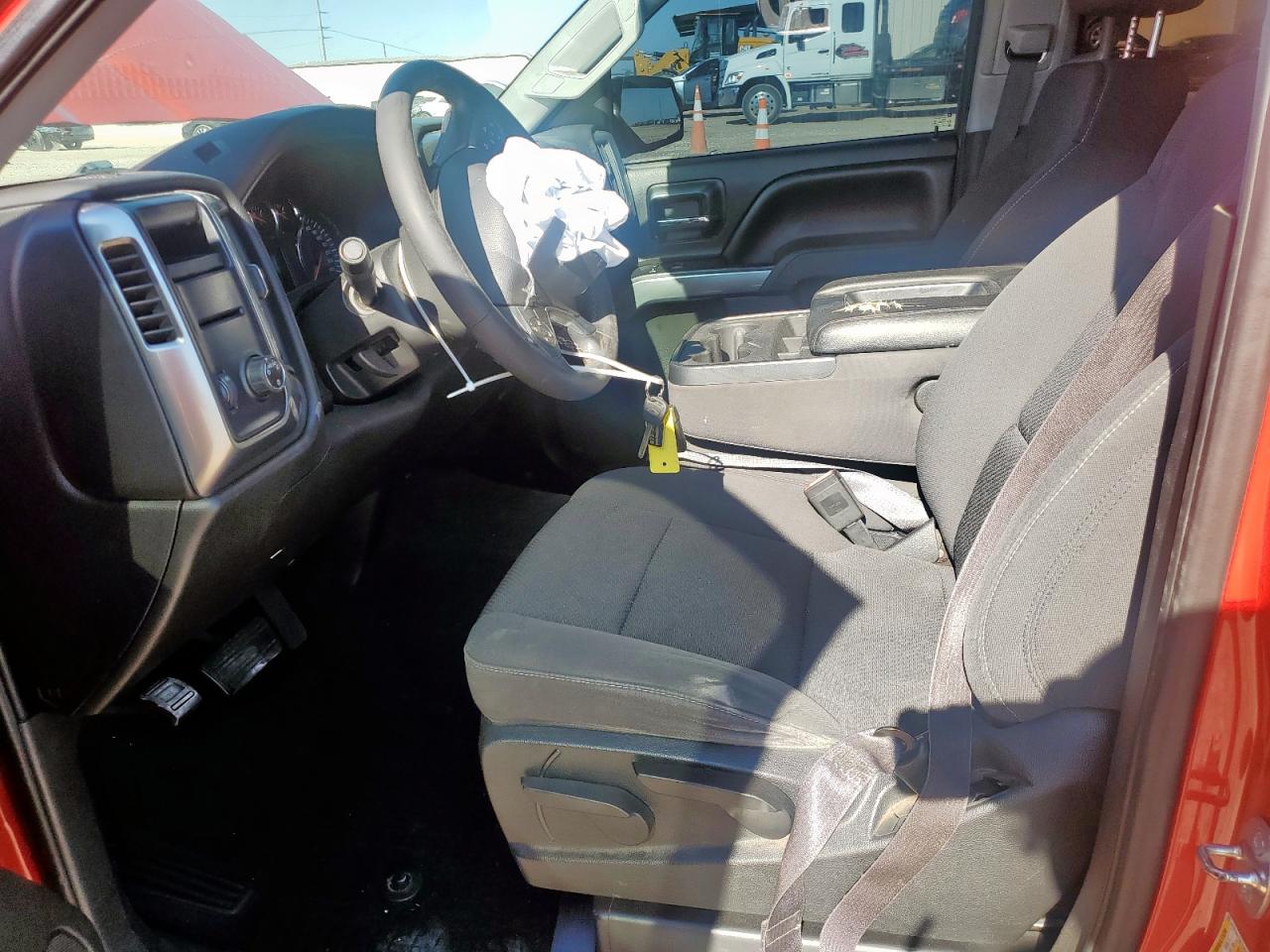 CHEVROLET SILVERADO C1500 LT