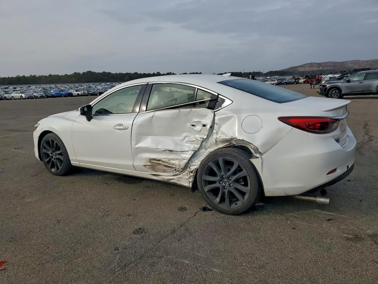 MAZDA 6 GRAND TOURING