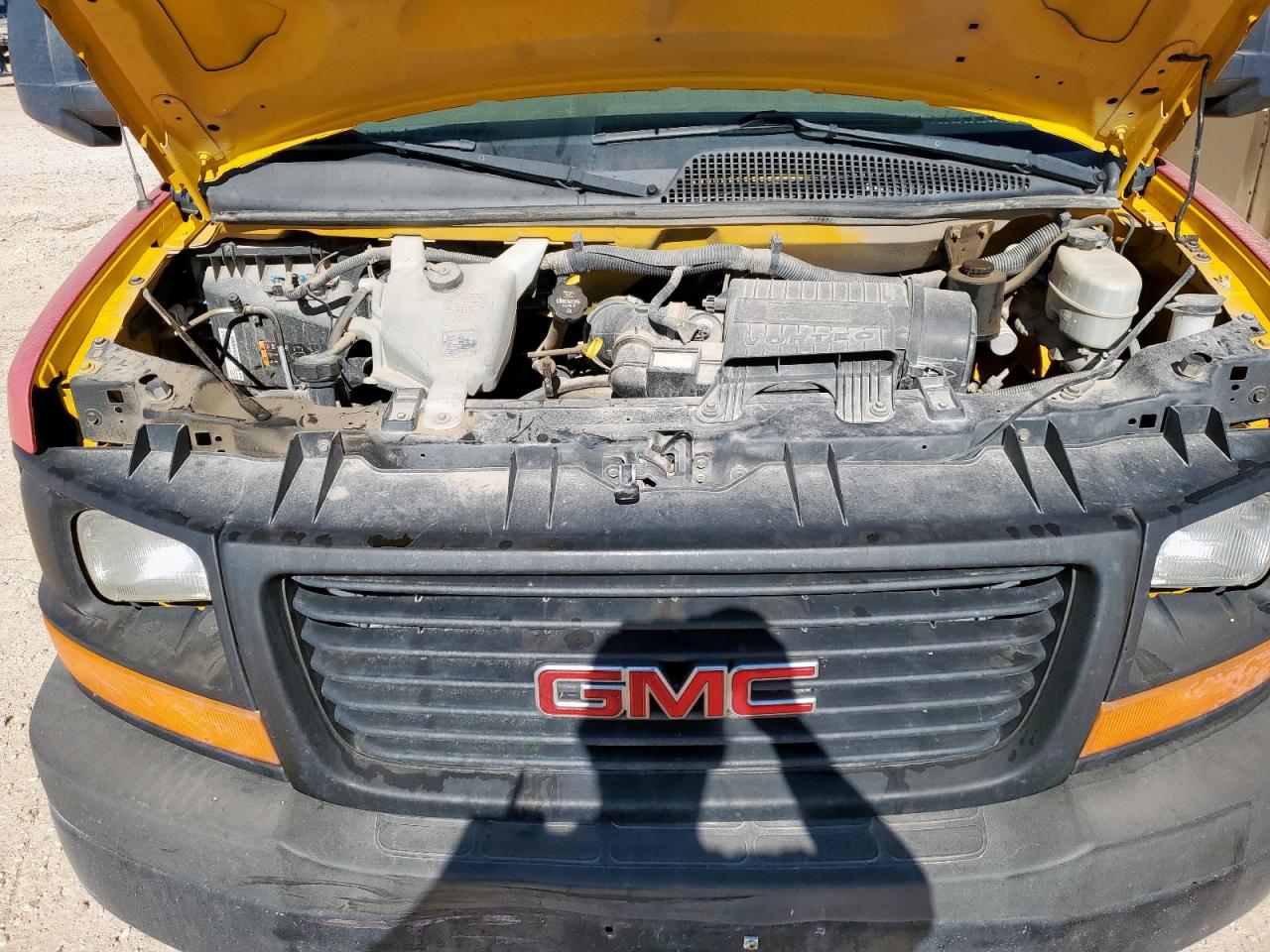 GMC SAVANA CUTAWAY G3500