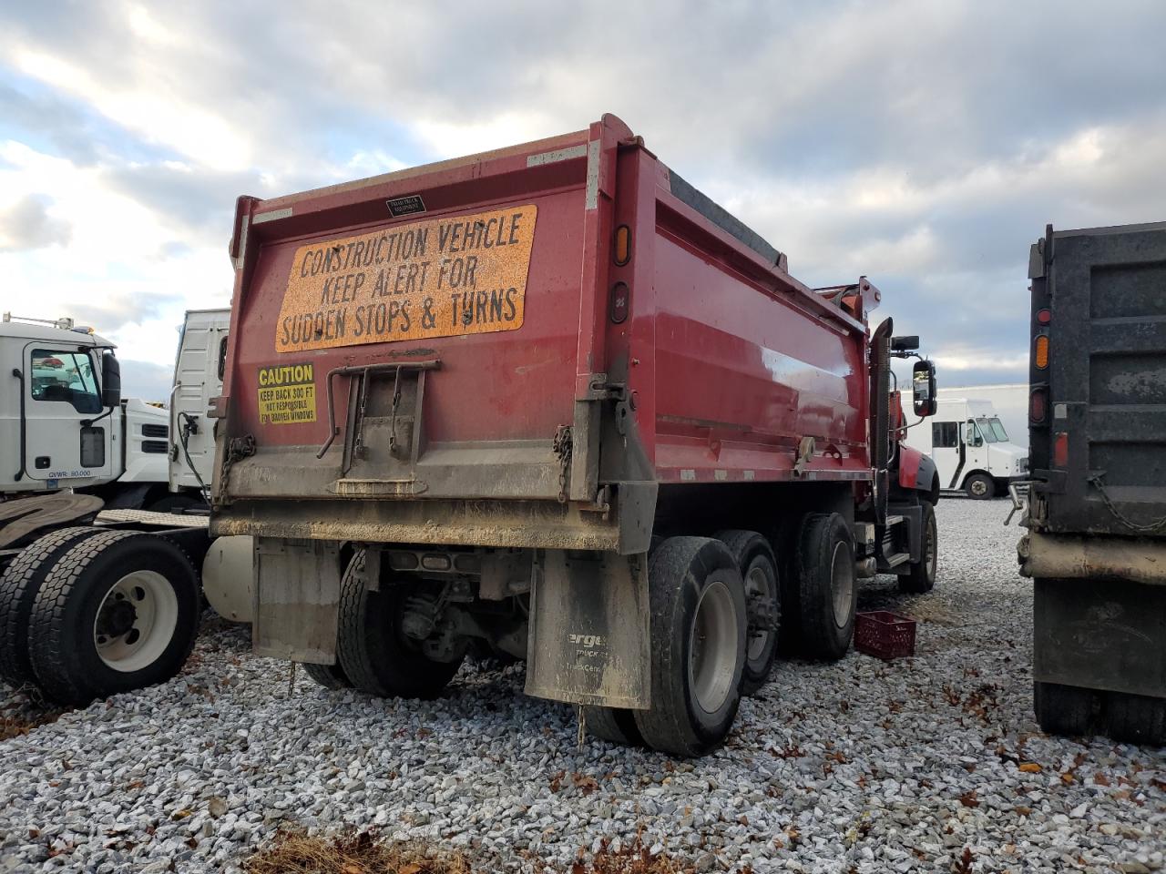 Lot #3301961432 2019 MACK GRANITE