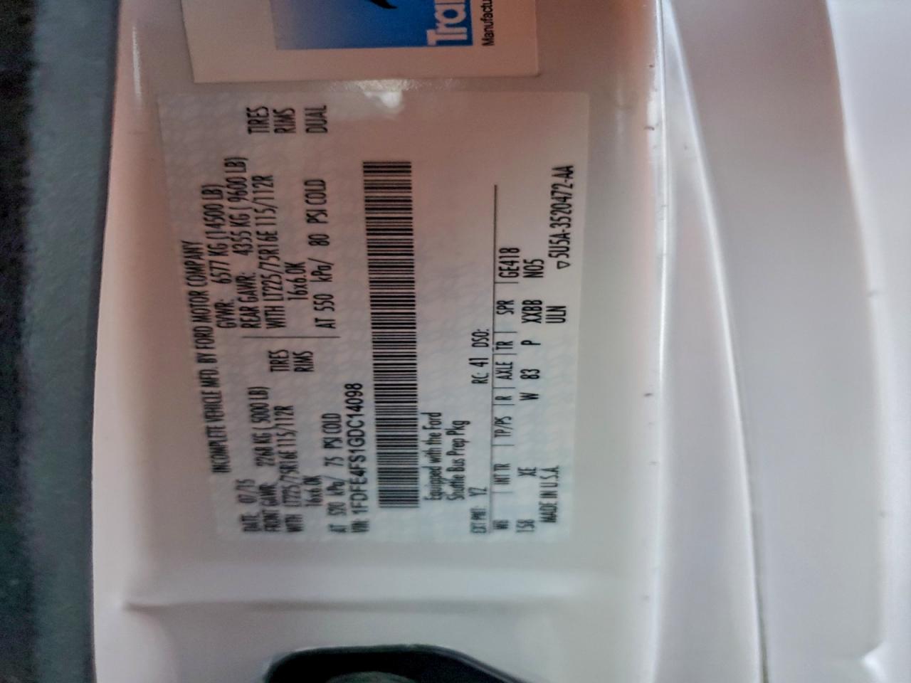 FORD ECONOLINE E450 SUPER DUTY CUTAWAY VAN