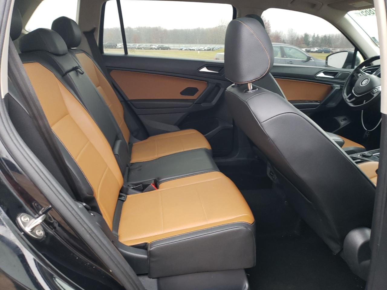 VOLKSWAGEN TIGUAN SE