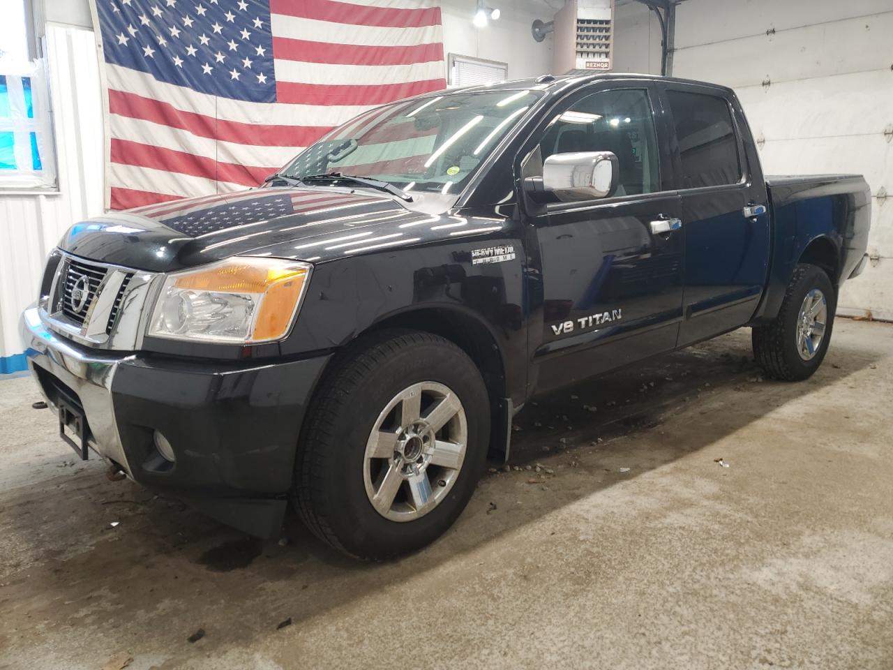NISSAN TITAN S