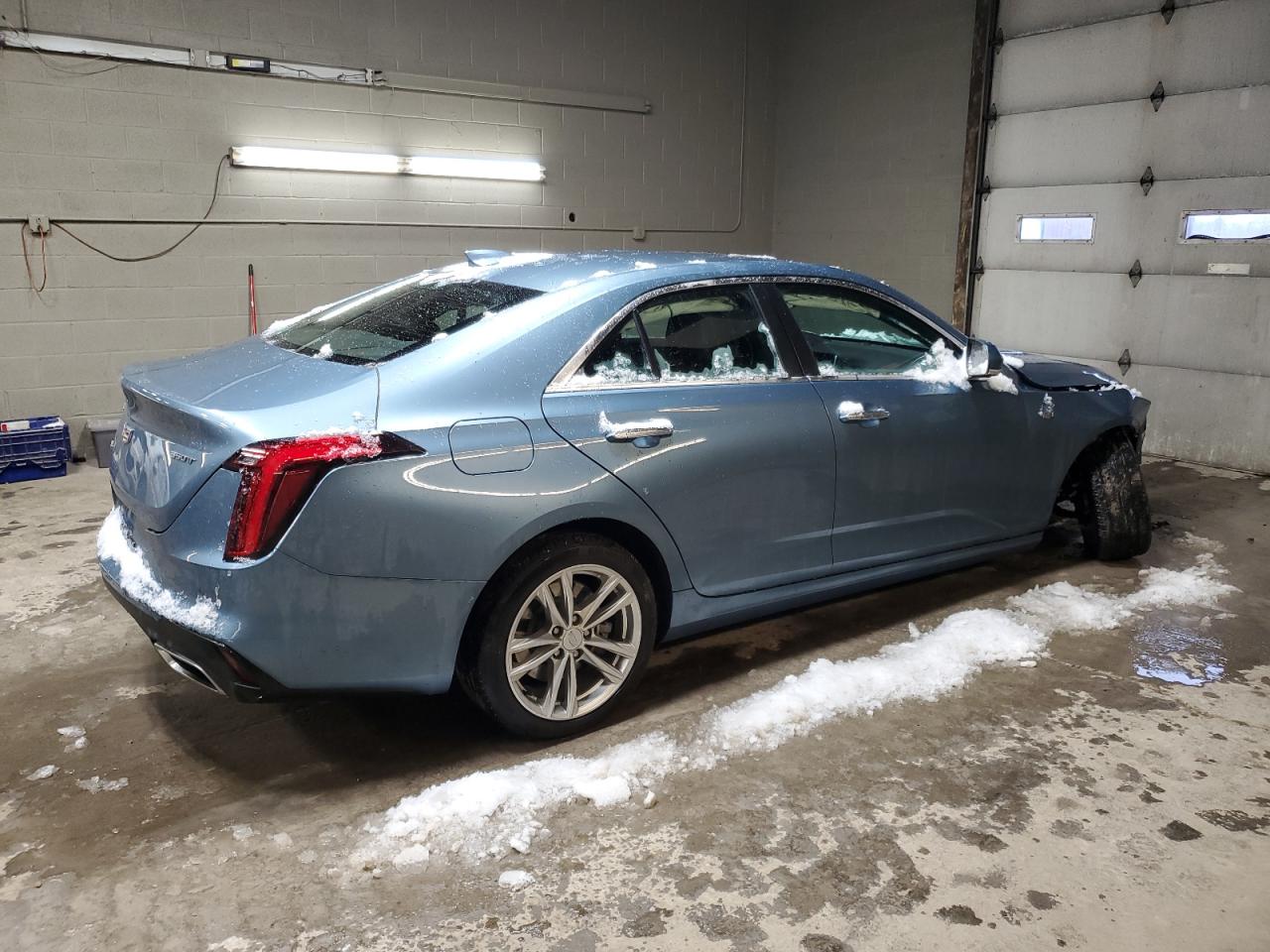 CADILLAC CT4 LUXURY +