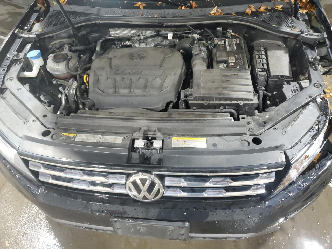 VOLKSWAGEN TIGUAN SE