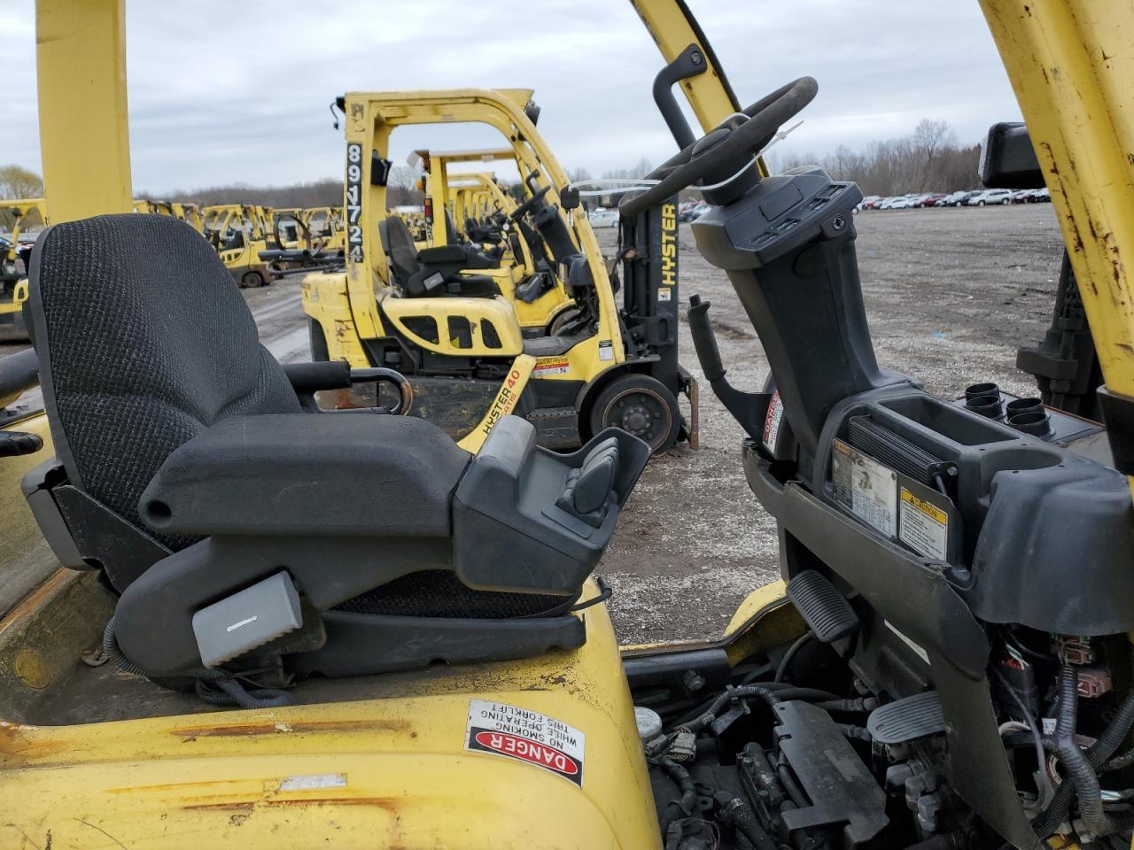 Lot #3278618983 2009 HYSTER FORKLIFT
