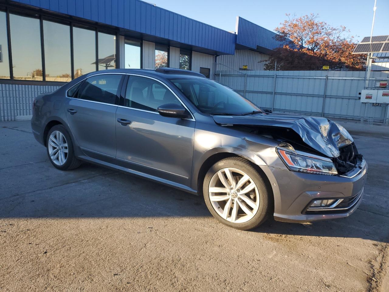 VOLKSWAGEN PASSAT SEL PREMIUM