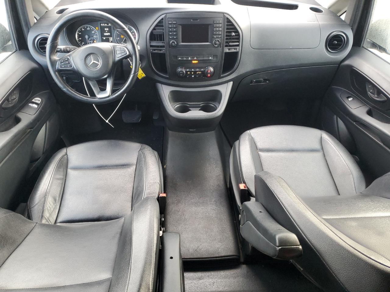 MERCEDES-BENZ METRIS