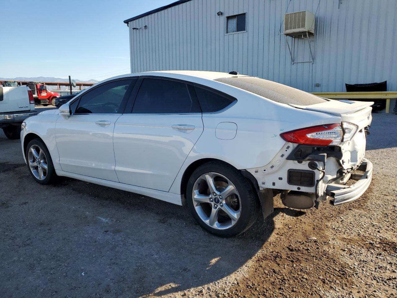 FORD FUSION SE