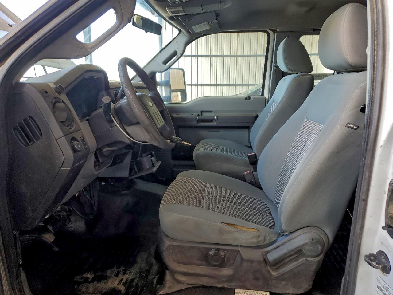 FORD F-550 SUPER DUTY