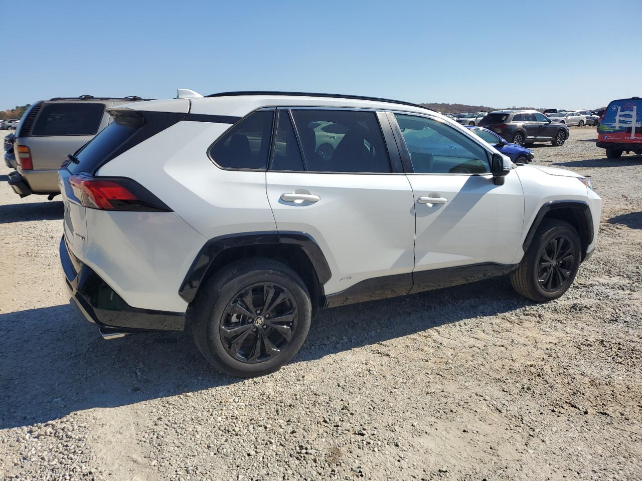 TOYOTA RAV4 SE