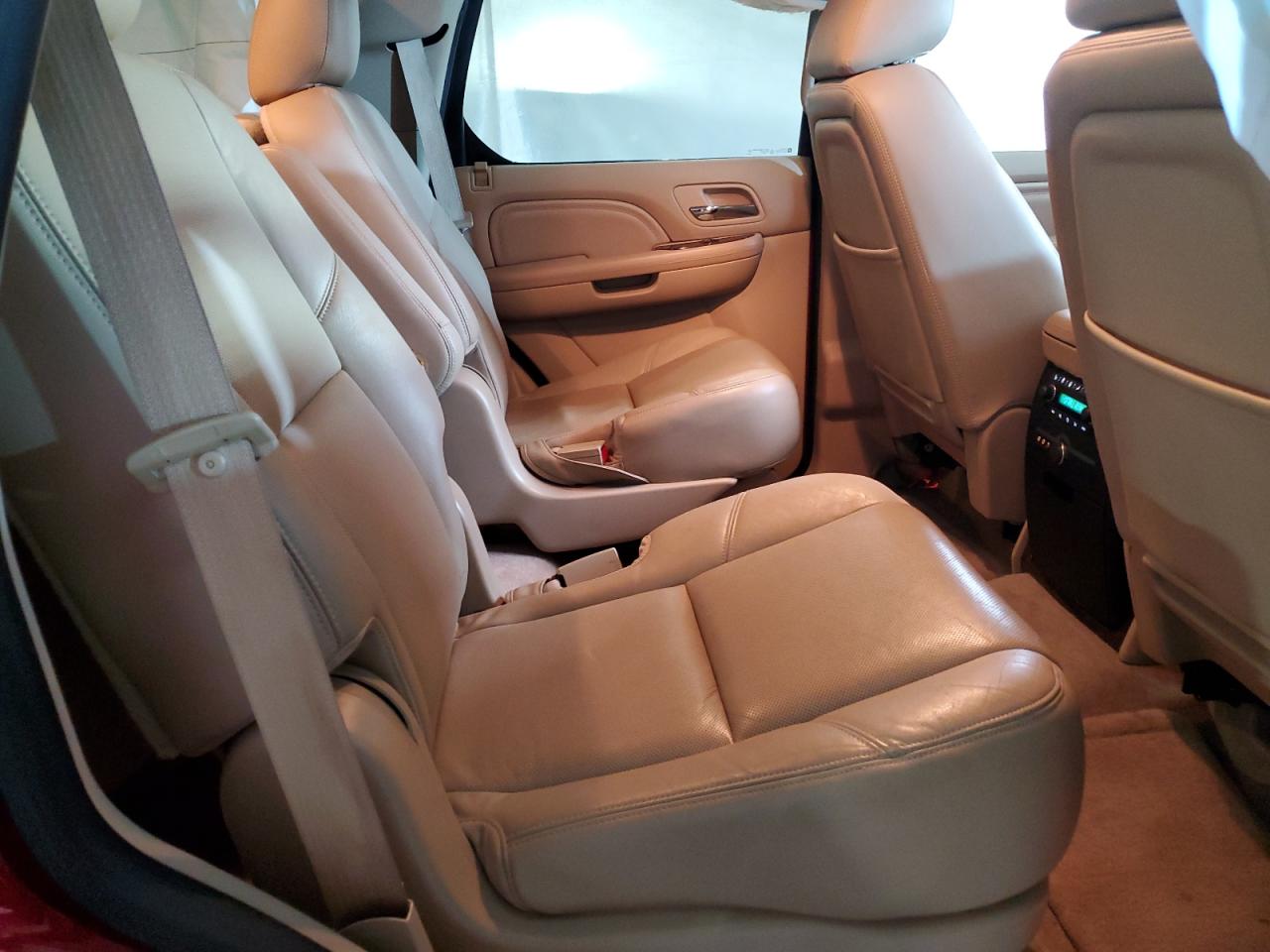 CADILLAC ESCALADE PREMIUM