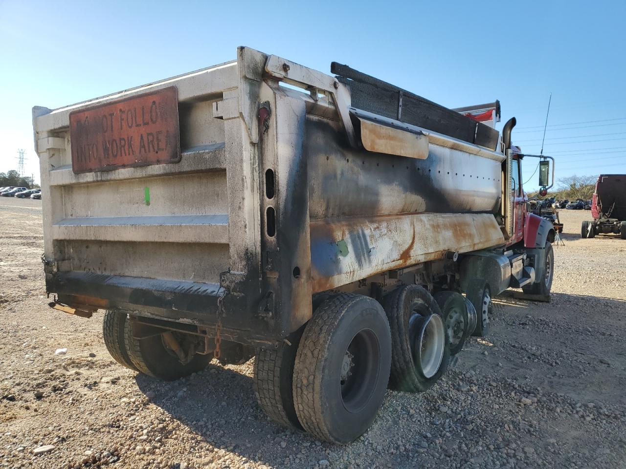 Lot #3290209241 2017 MACK 700 GU700