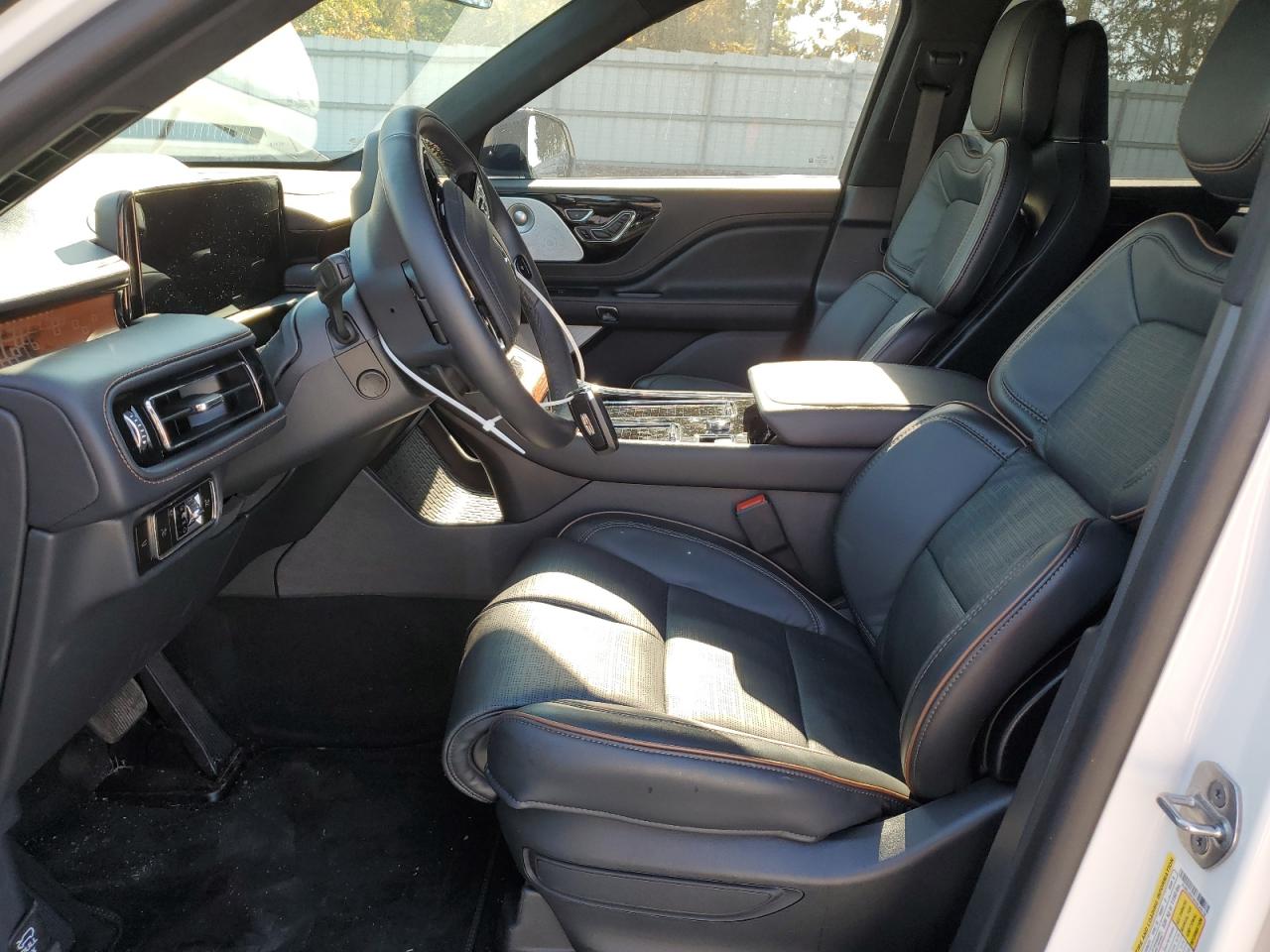 LINCOLN AVIATOR BLACK LABEL