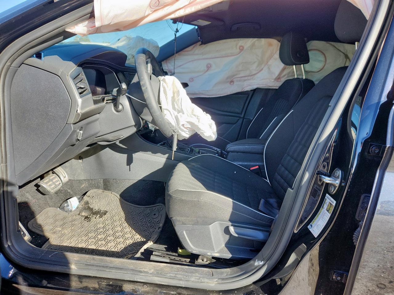 VOLKSWAGEN JETTA SPORT