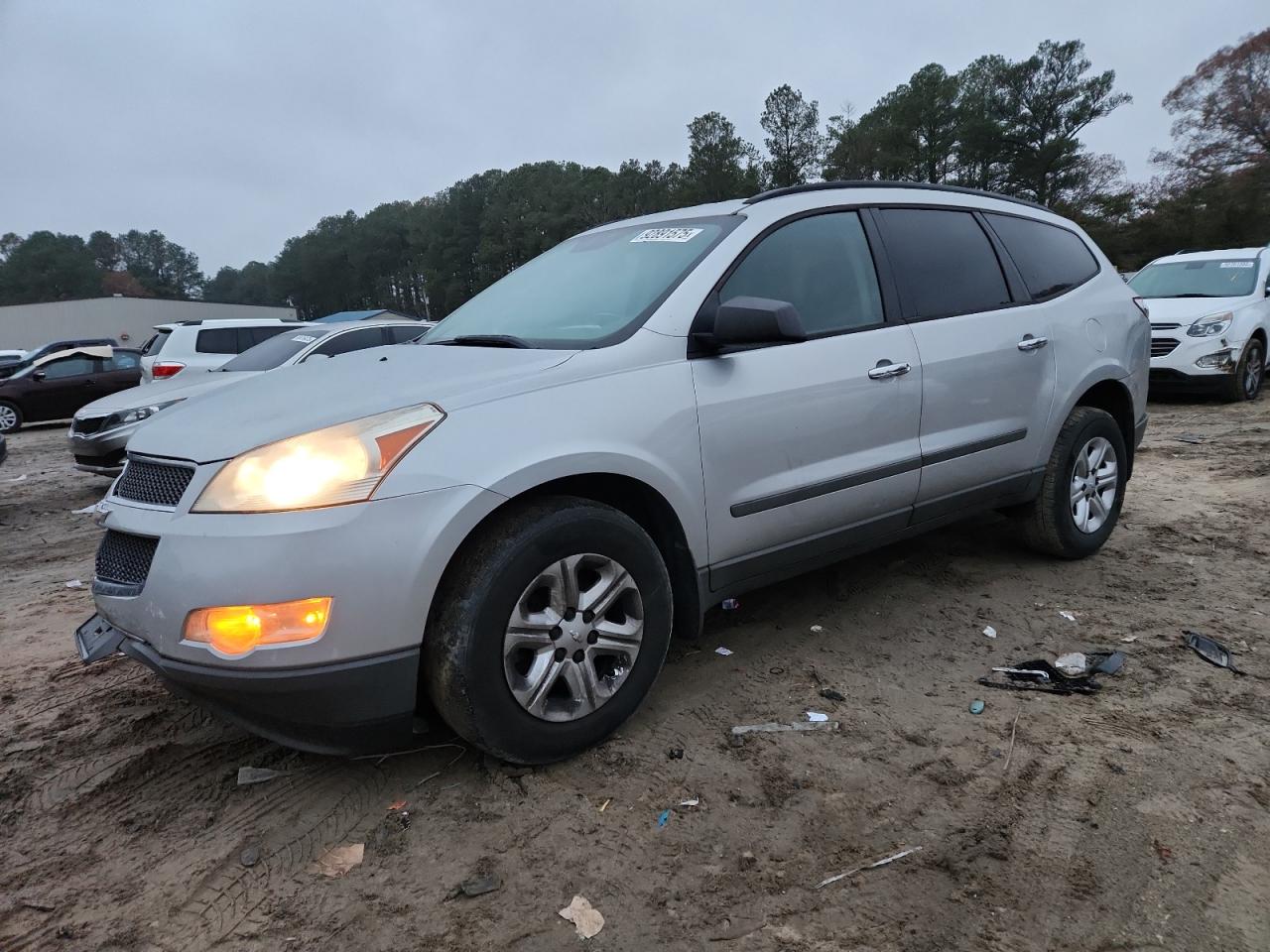 CHEVROLET TRAVERSE LS