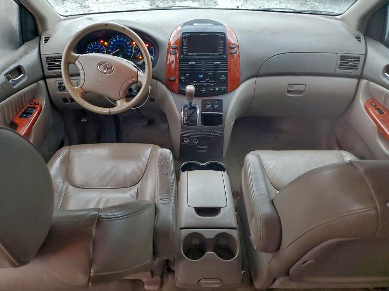 2010 TOYOTA SIENNA XLE #3302738026