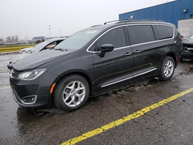 Global Auto Auctions: 2017 CHRYSLER PACIFICA T