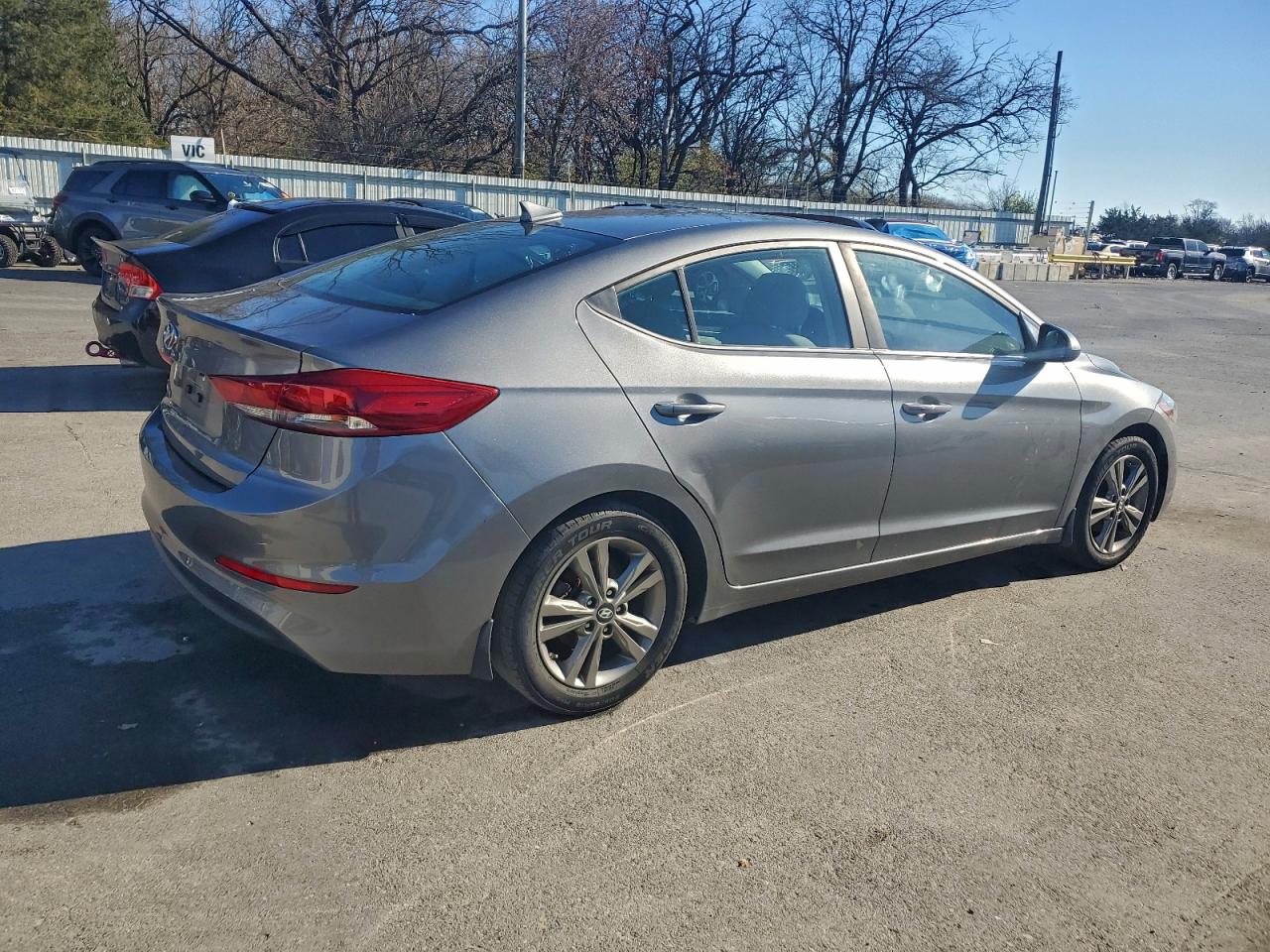 HYUNDAI ELANTRA SEL