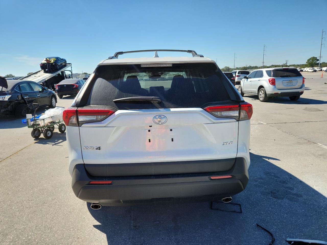 TOYOTA RAV4 XLE PREMIUM