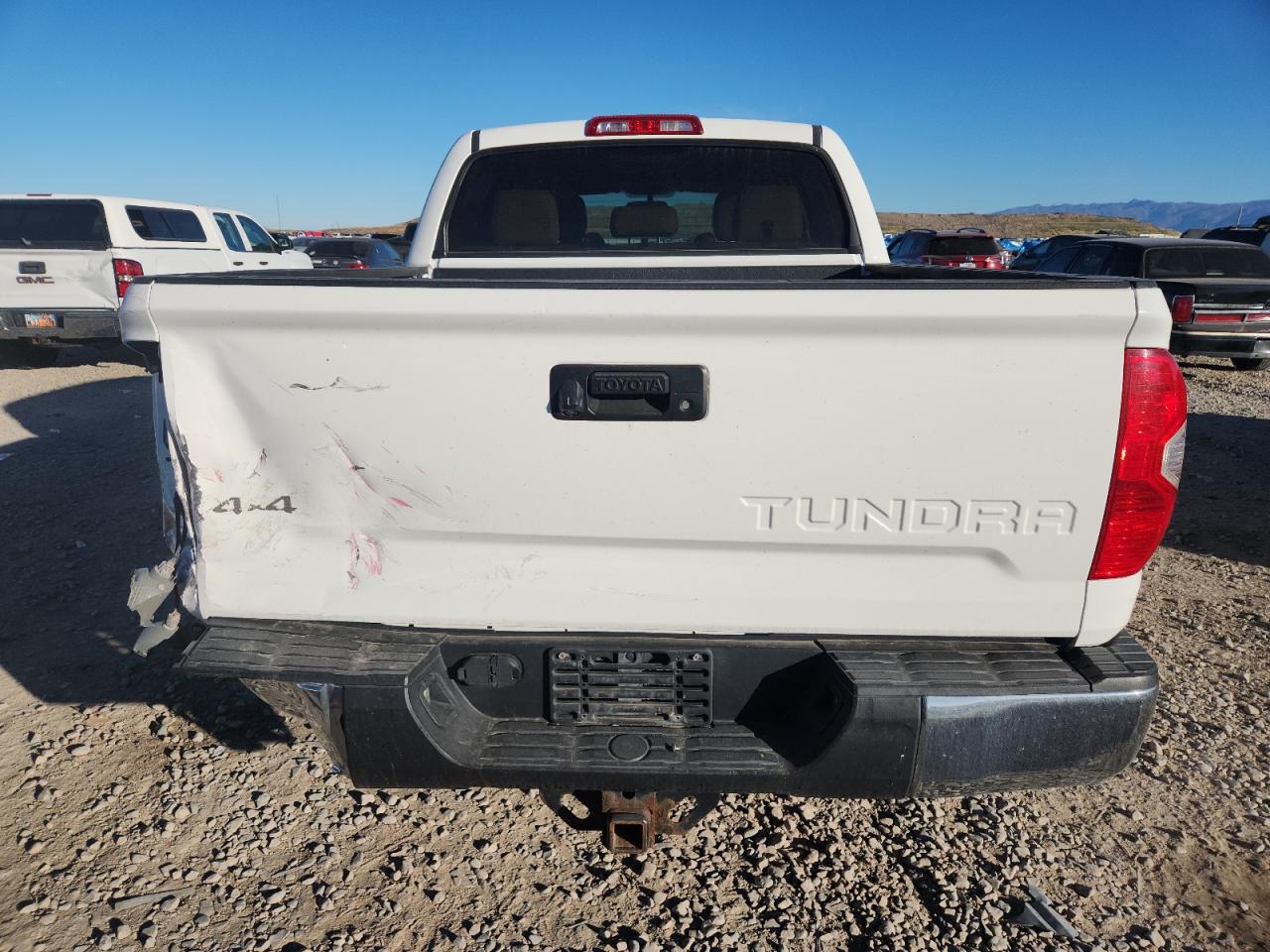 TOYOTA TUNDRA CREWMAX SR5