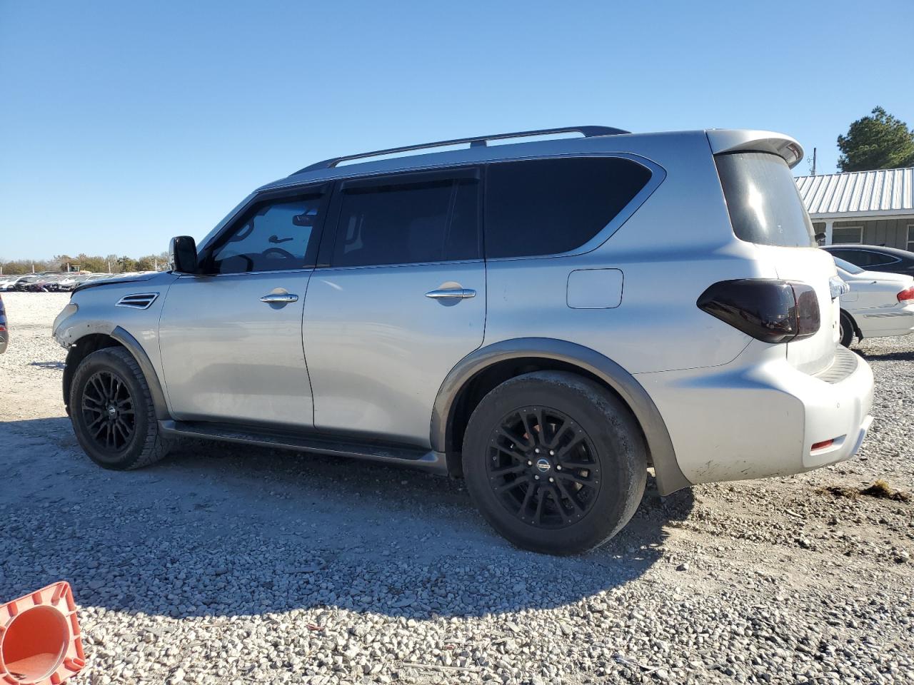 NISSAN ARMADA SV