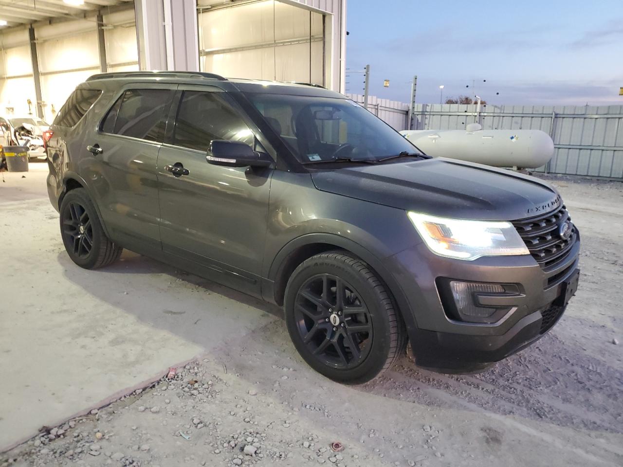 FORD EXPLORER SPORT