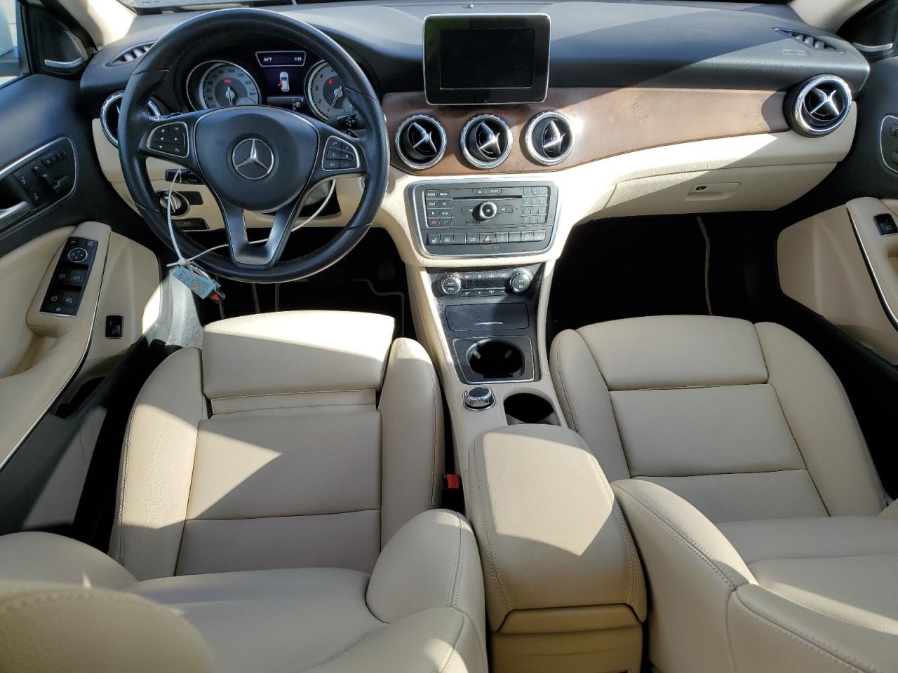 MERCEDES-BENZ GLA-CLASS 250 4MATIC