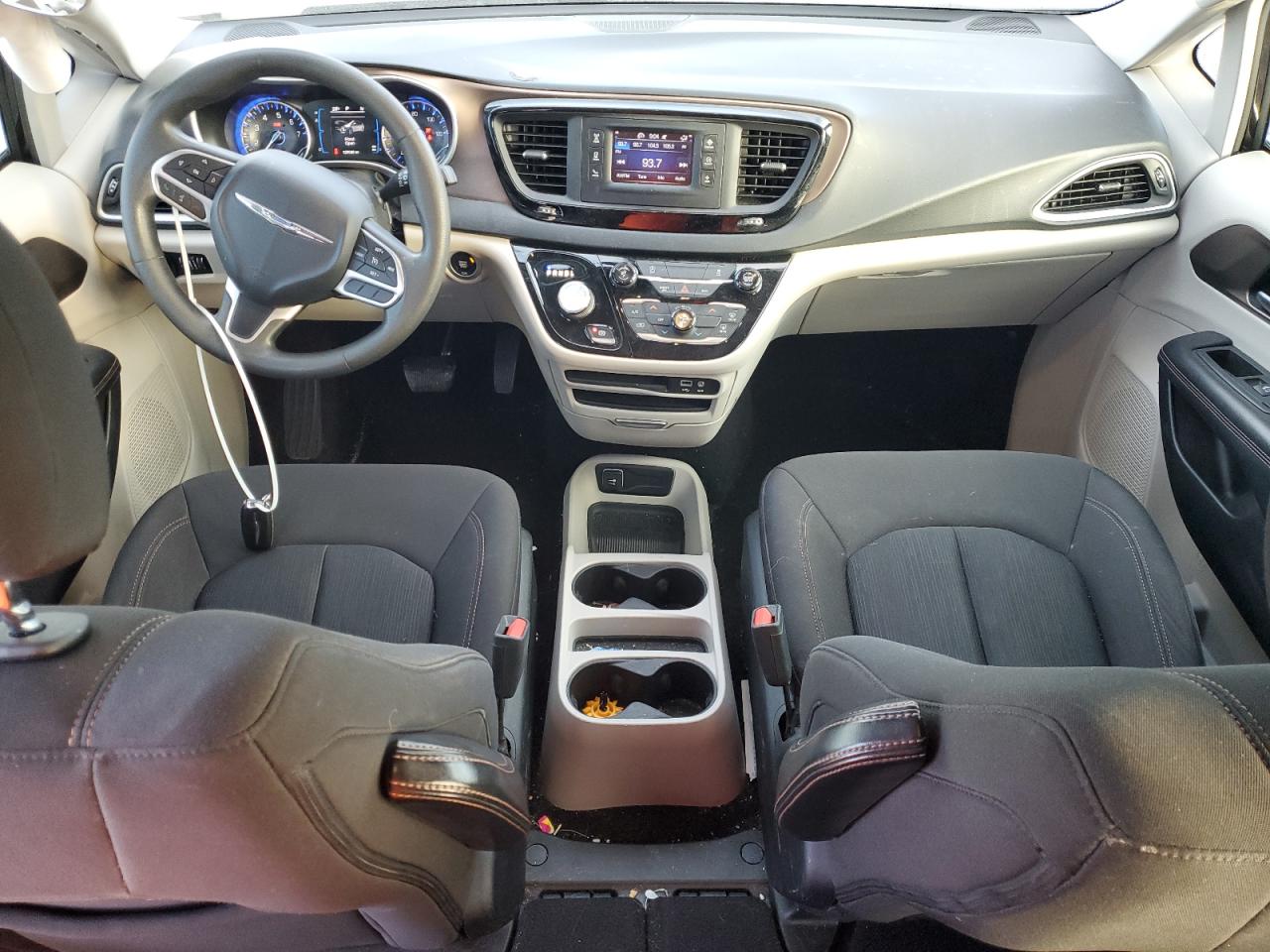 Lot #3305435447 2017 CHRYSLER PACIFICA L